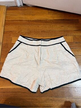 fab'rik Cream Shorts with Black Piping